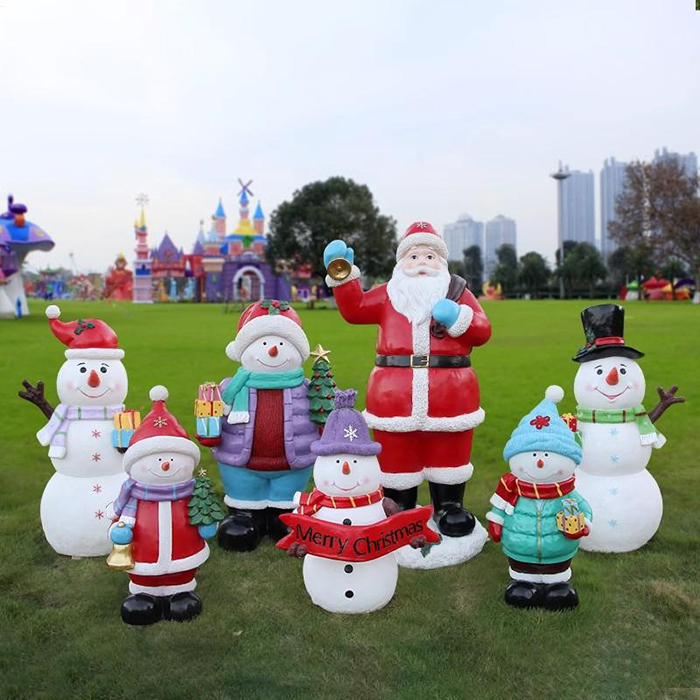 Fiberglass Outdoor Christmas Decorations set with Santa Claus and snowmen