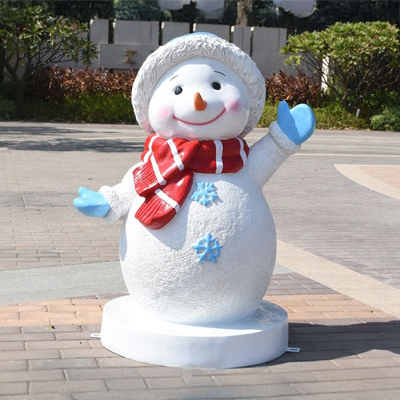 Fiberglass Outdoor Snowman Decorations for Sale with knit hat