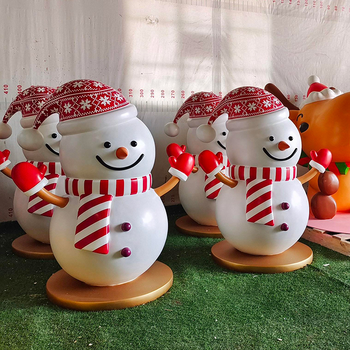 Fiberglass Snowman Christmas Figurines in cartoon style with striped scarves