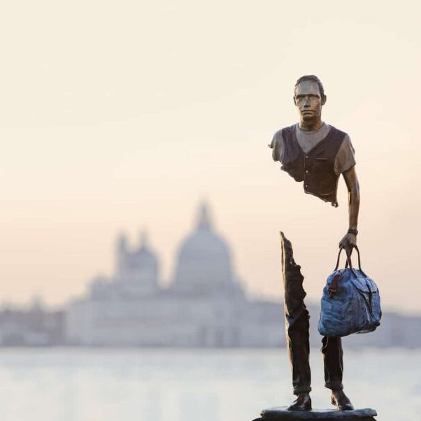 Les-Voyageurs-(The-Travelers)