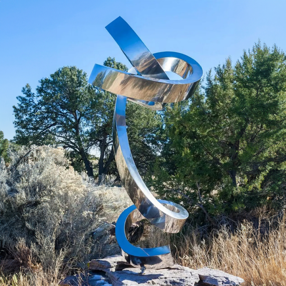 Polished stainless steel Large Ribbon Art Statue with looped abstract design