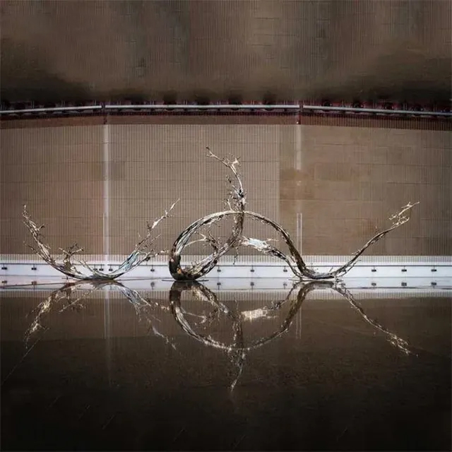 Sculptural Water Splash Statue in stainless steel