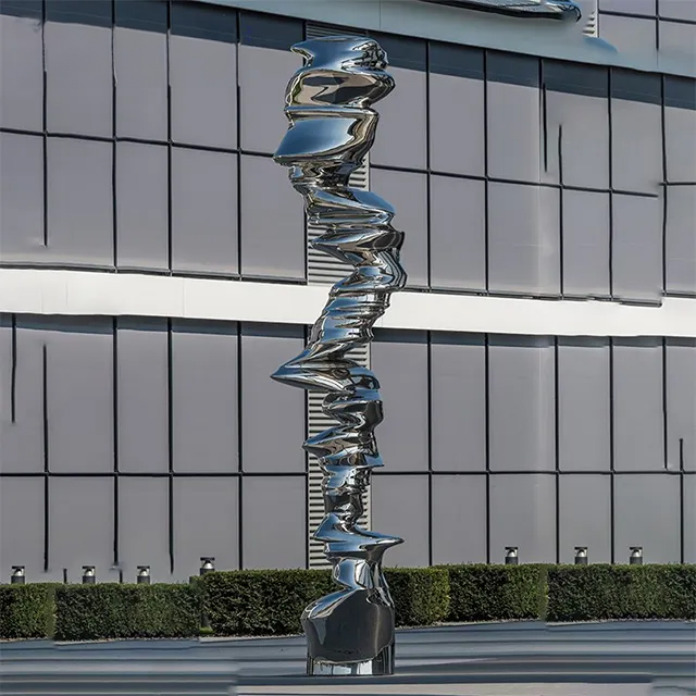 Shiny stainless steel Twisted Sculpture