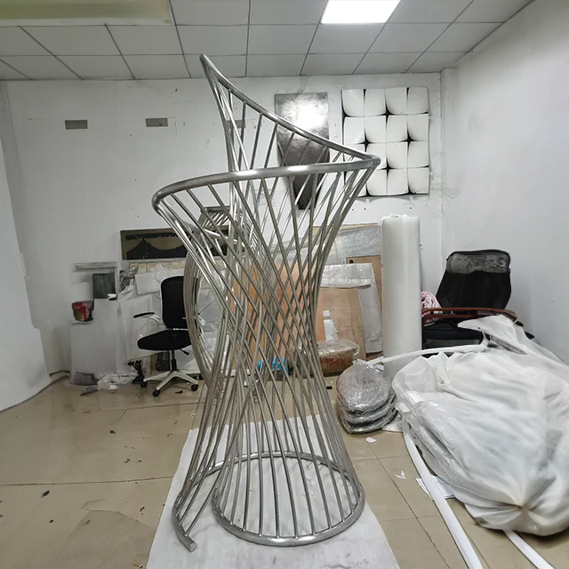 Stainless steel Metal Spiral Sculpture with geometric helical design