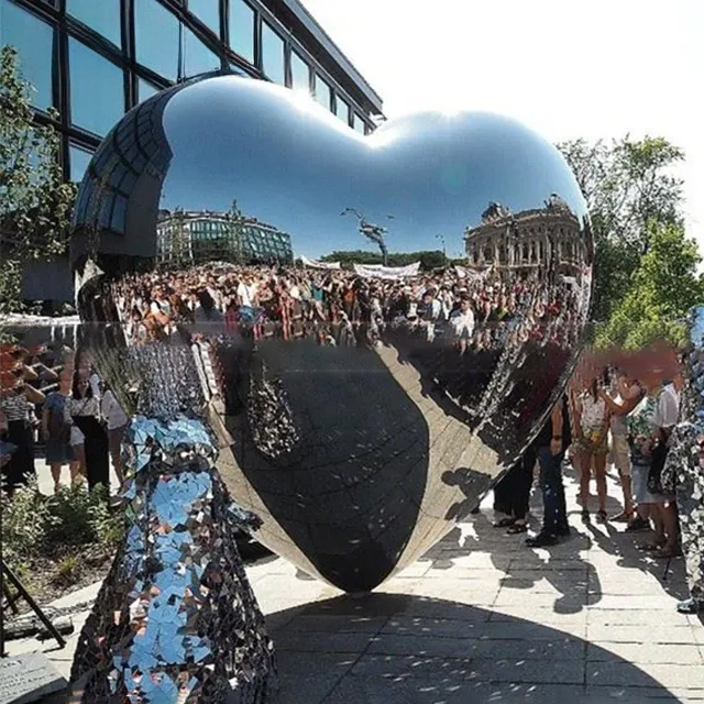 stainless steel Outdoor Heart Sculpture with a mirror-like surface