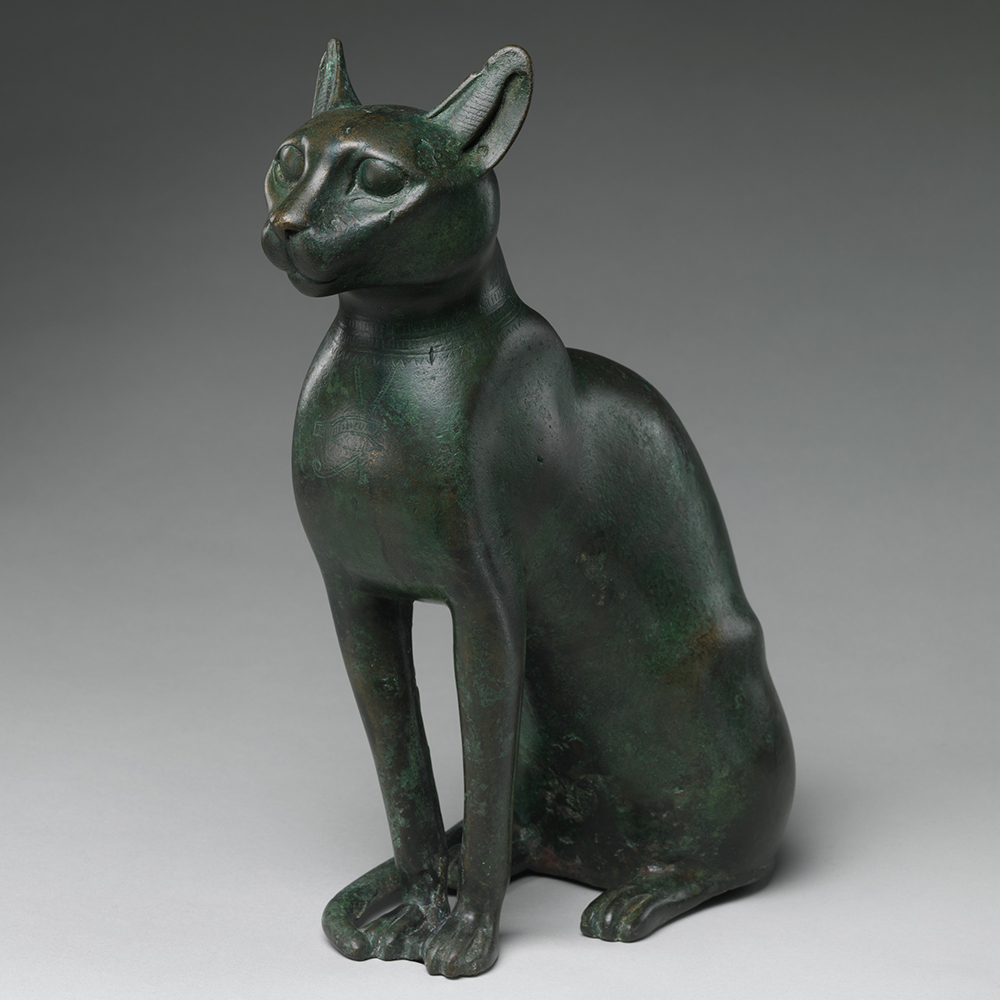 Ancient Black Cat Egyptian Statue in bronze