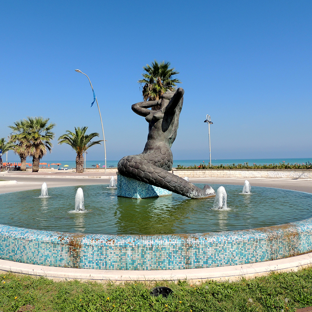 Fontana della Sirena (2)