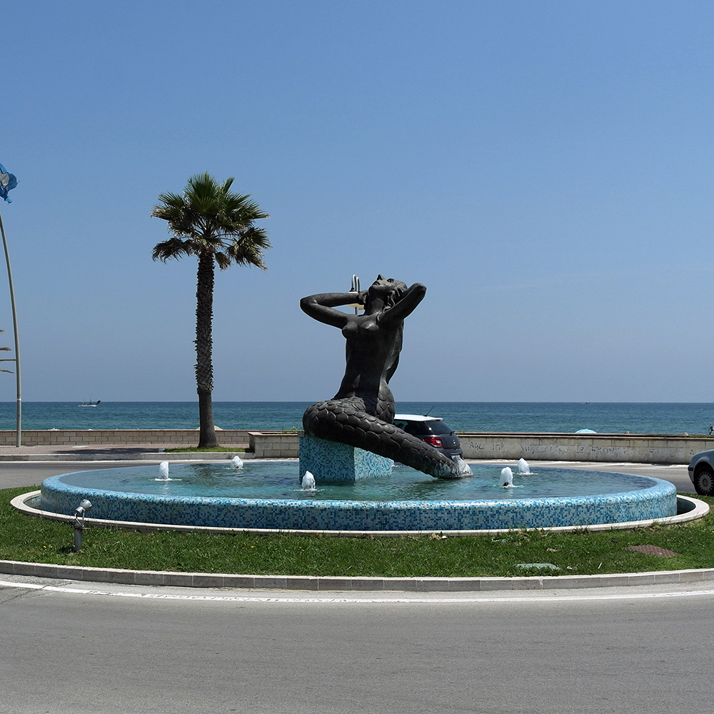 Fontana della Sirena (3)