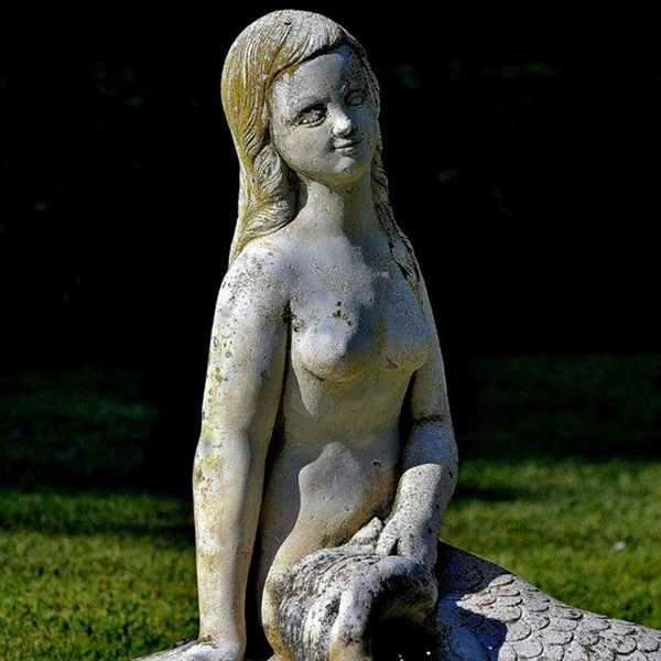 Fountain of the Mermaid of Lleida (1)