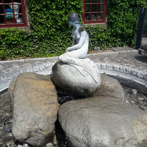 Little Mermaid Statue at Carlsberg Brewery (3)
