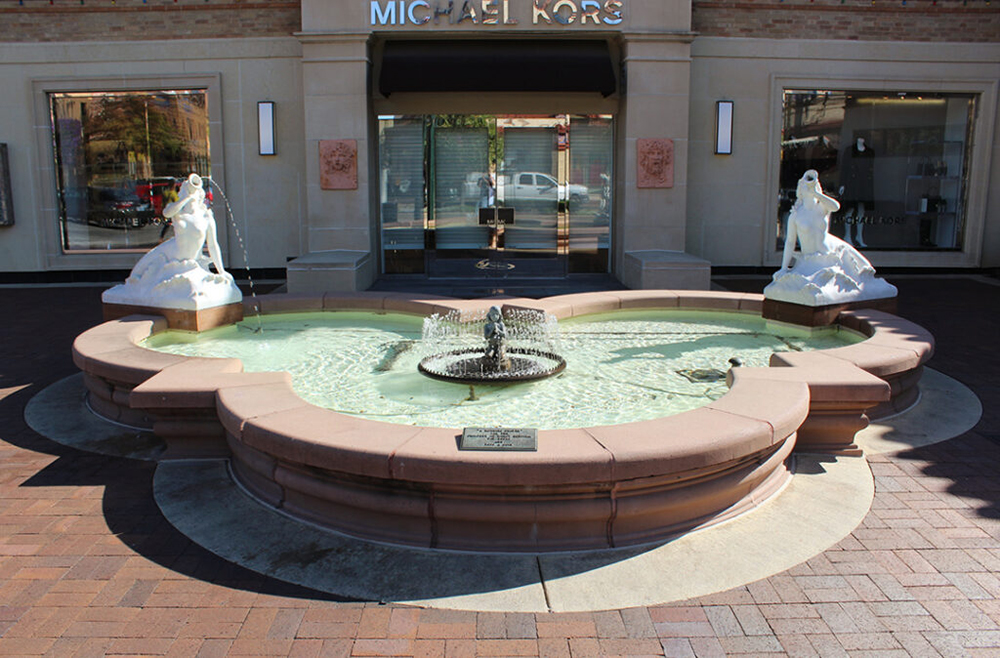 Mermaid Fountains in Kansas City (1)
