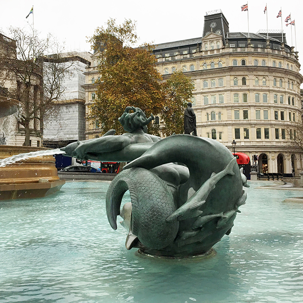Mermaid fountain, Trafalgar Square (4)