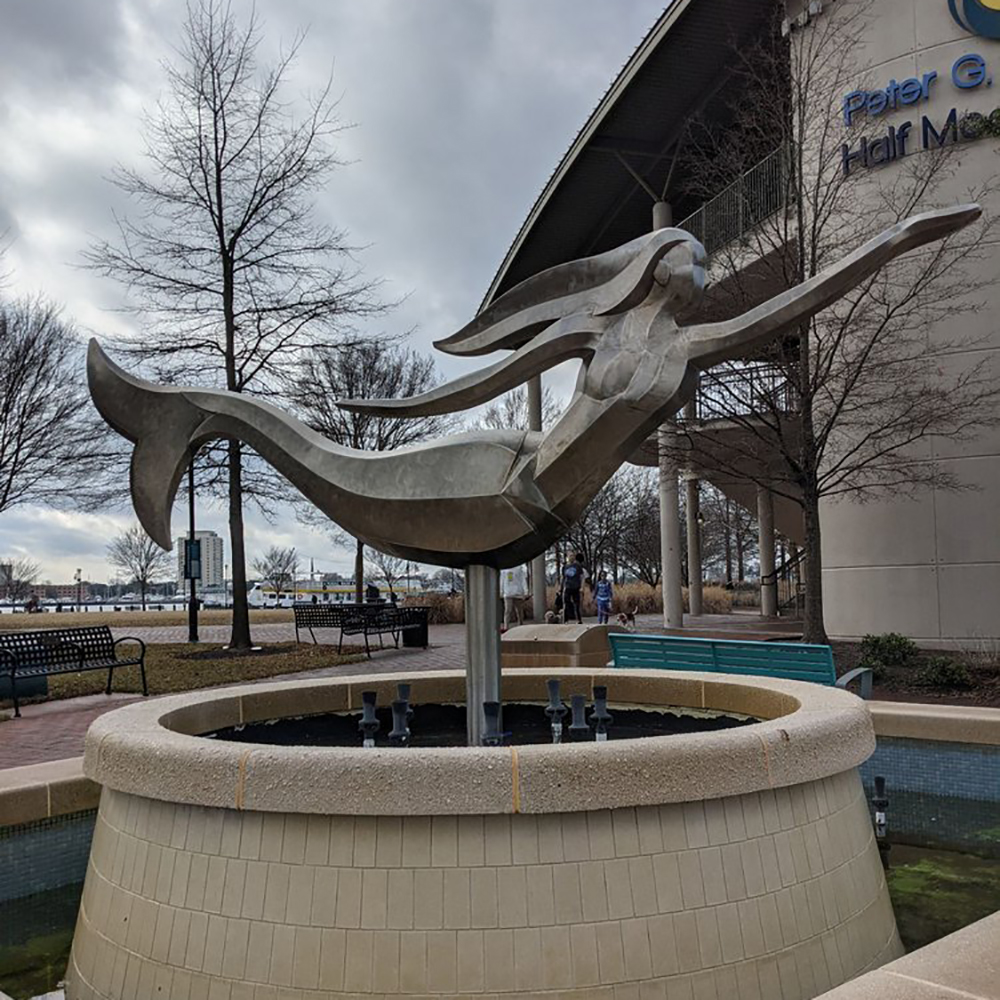Norfolk Mermaid fountain (2)