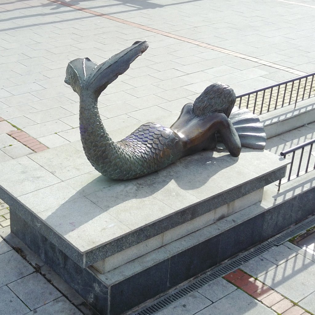 back view of Sirena Leganés Inmaculada in Leganes (1)