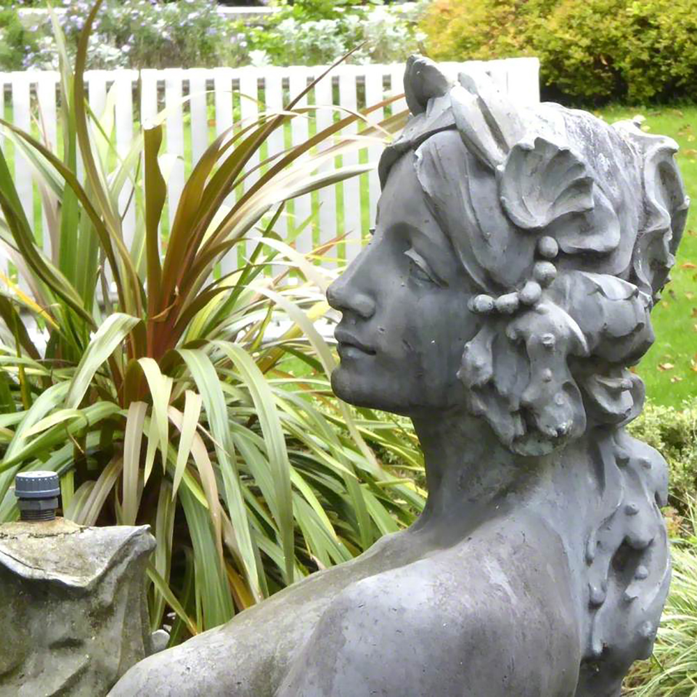 close up veiw of The Mermaid Fountain on Lord Street in Southport (1)