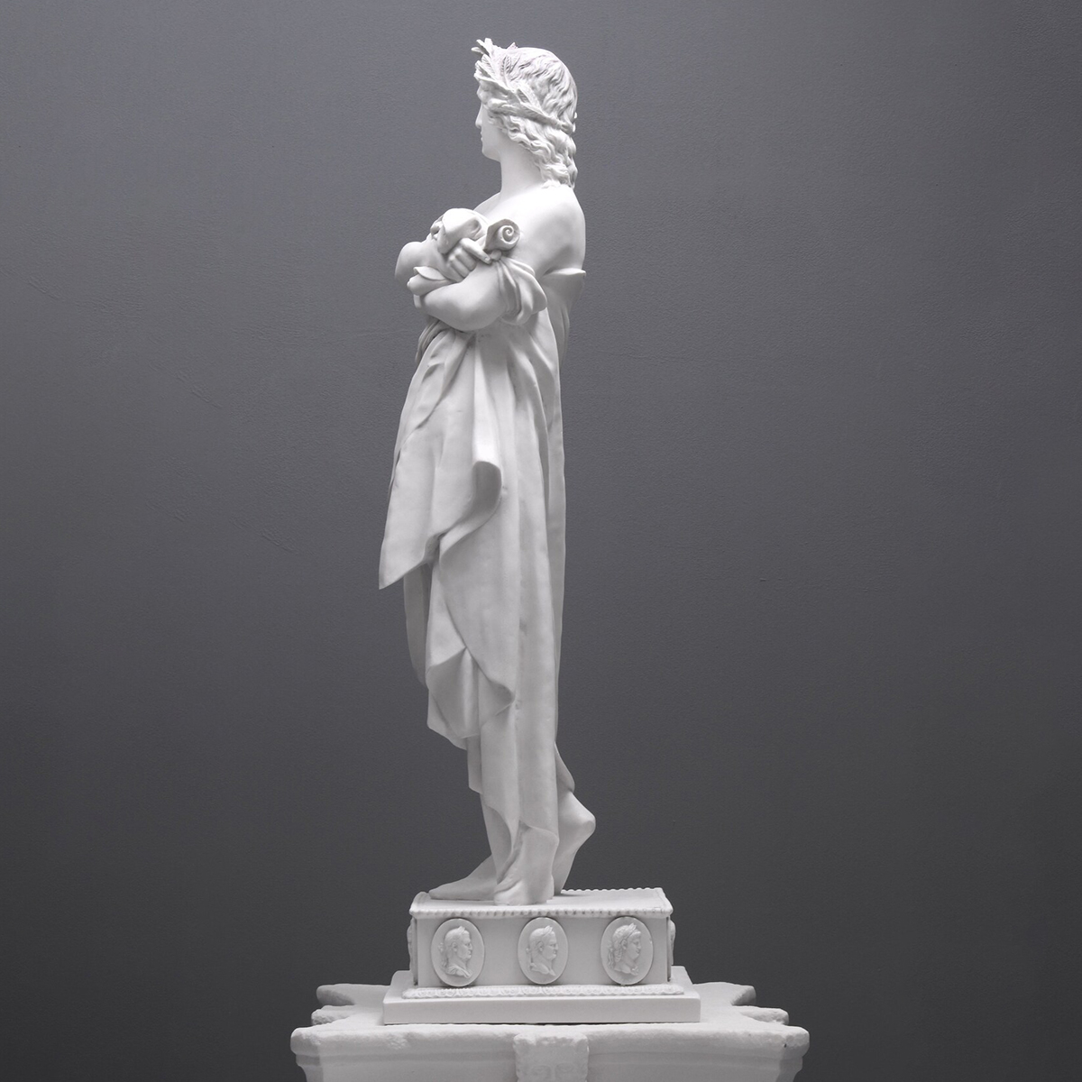 ancient roman marble statue of virgil