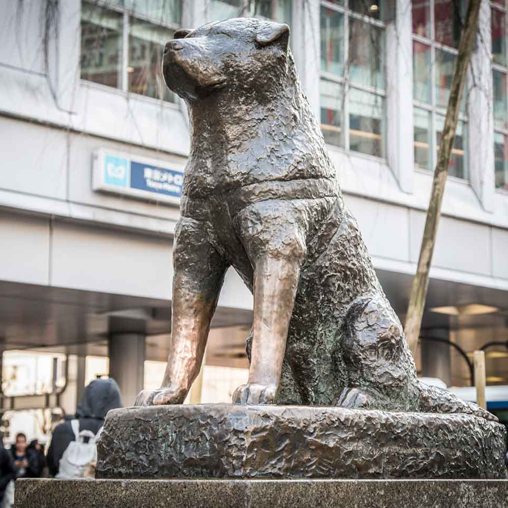 hachiko-sculpture