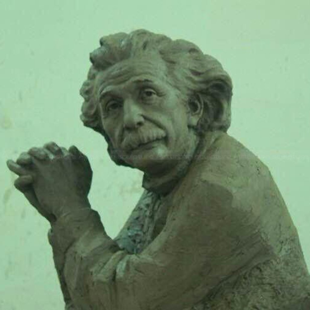 4-Einstein clay sculpture close-up