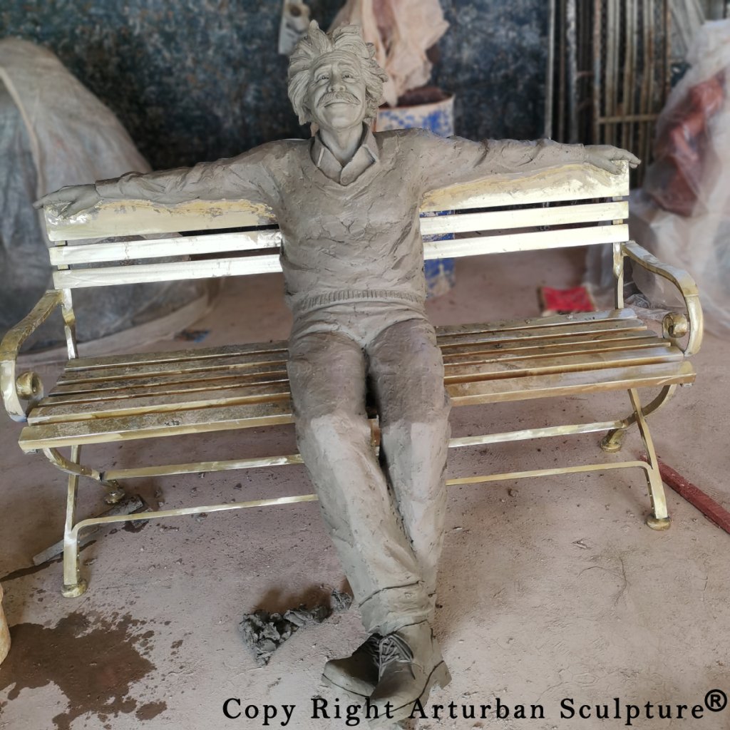 6 clay mold of Einstein statue front view(1)