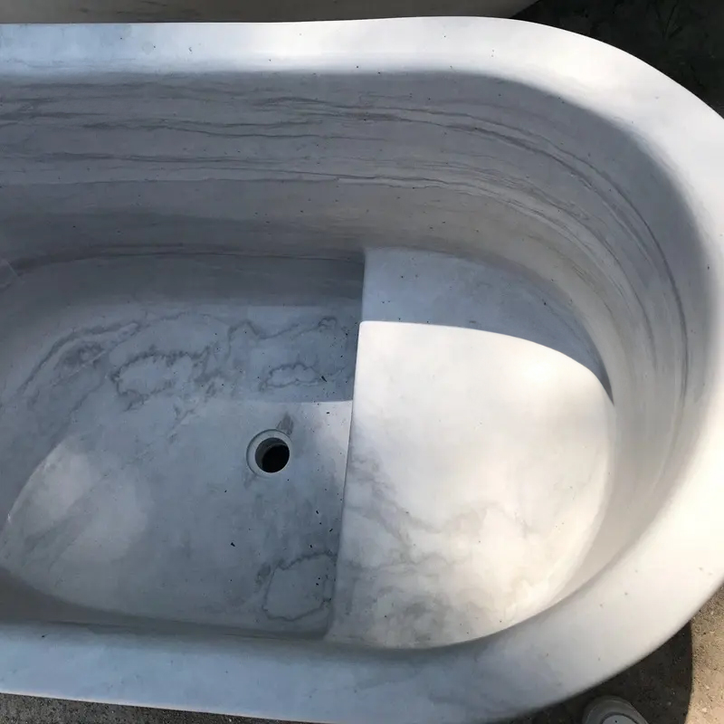 Luxury Deep Oval Bathtub with natural veining