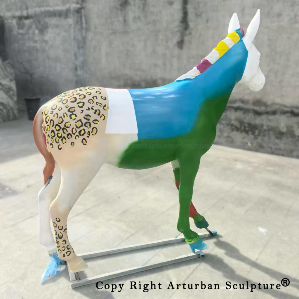 Color blocking Donkey Sculpture