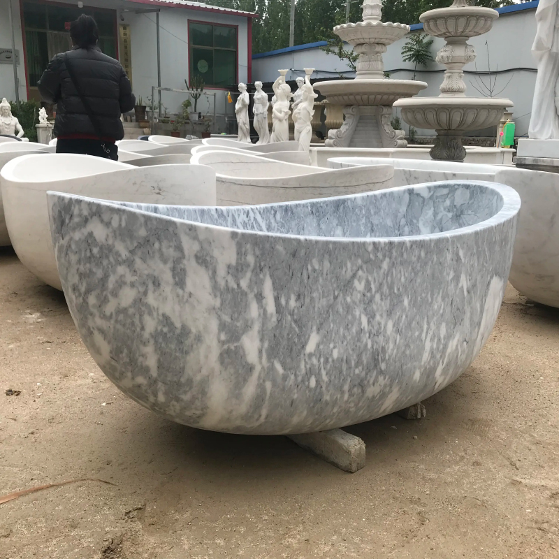 Freestanding marble Bathtub with Curved Side