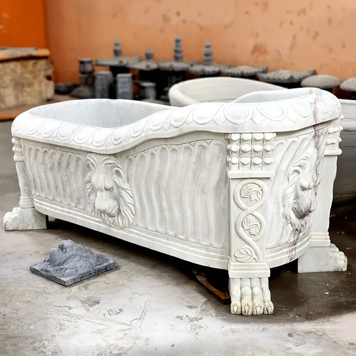 Luxury Marble Bathtub With Lion Head