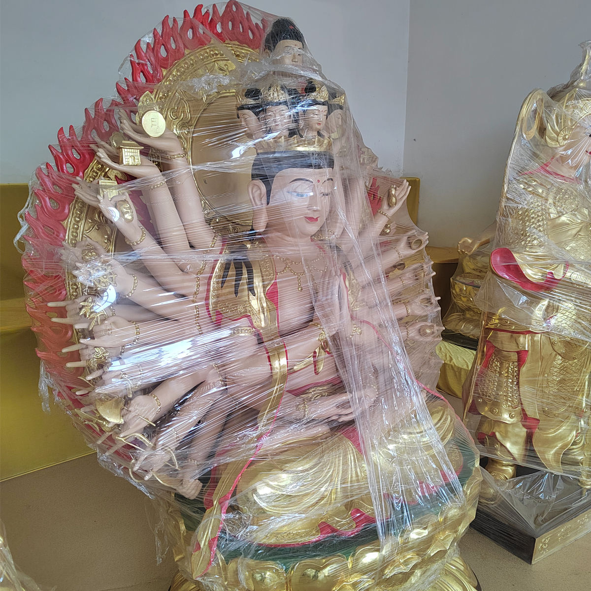 Bodhisattva Avalokiteshvara fiberglass Sculpture temple display style