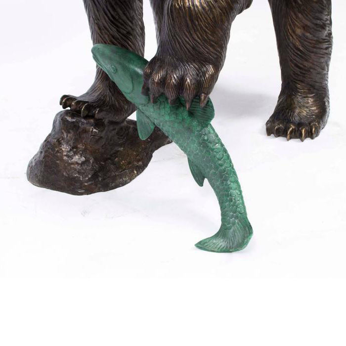 Decorative Bronze Large Garden Bear Statue Catching Fish
