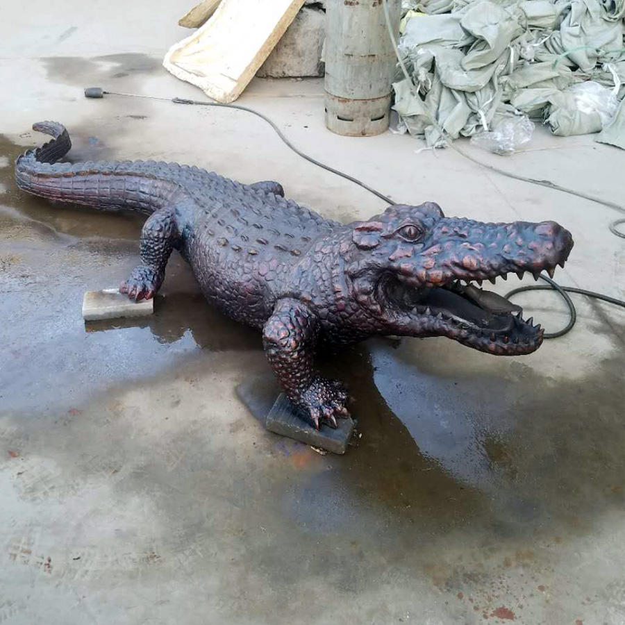 bronze Alligator Garden Sculpture for outdoor