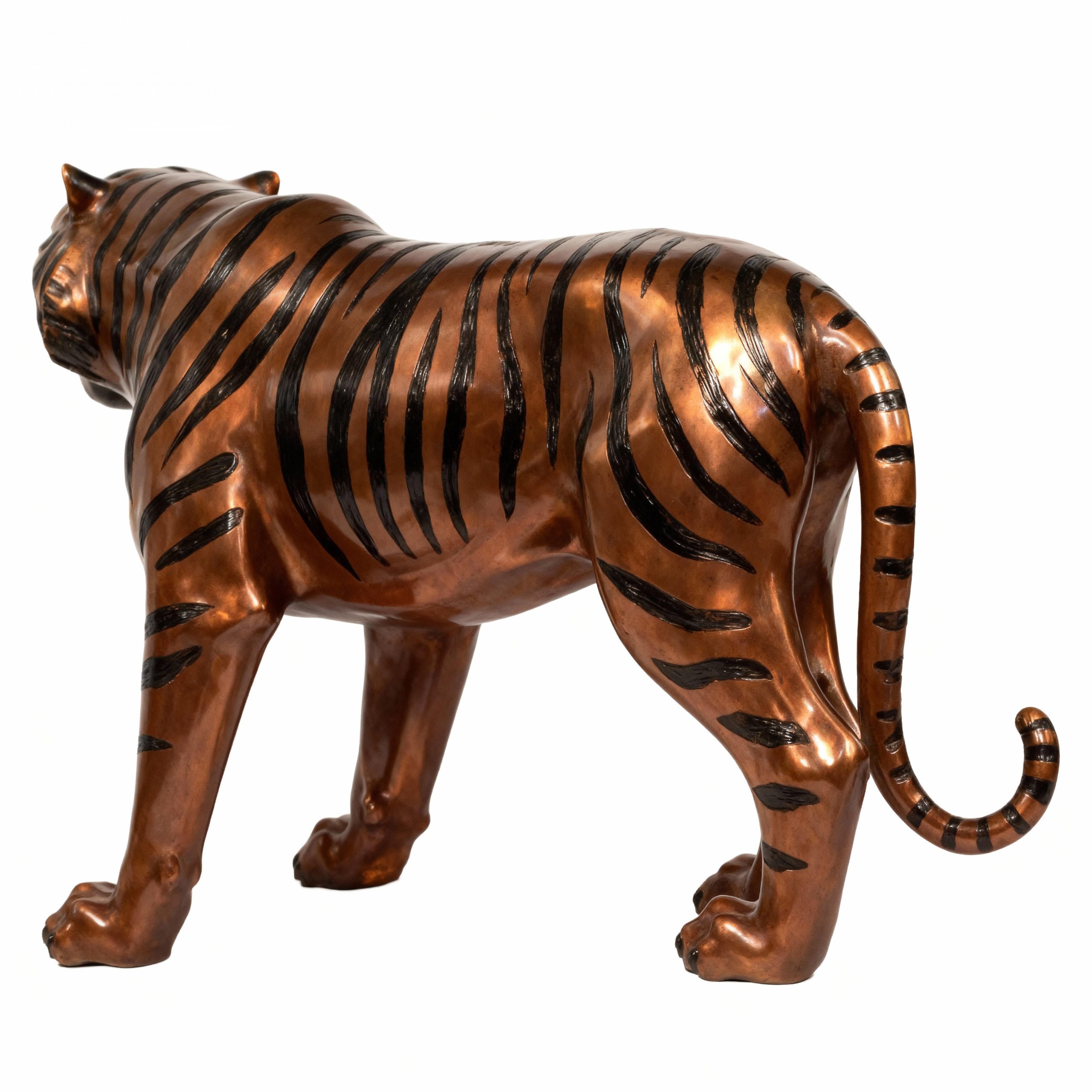 bronze Big Tiger Statue claw detail