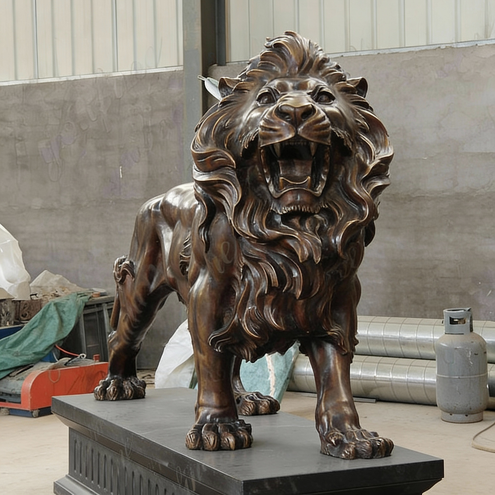 bronze Lion Roaring Statue roaring expression