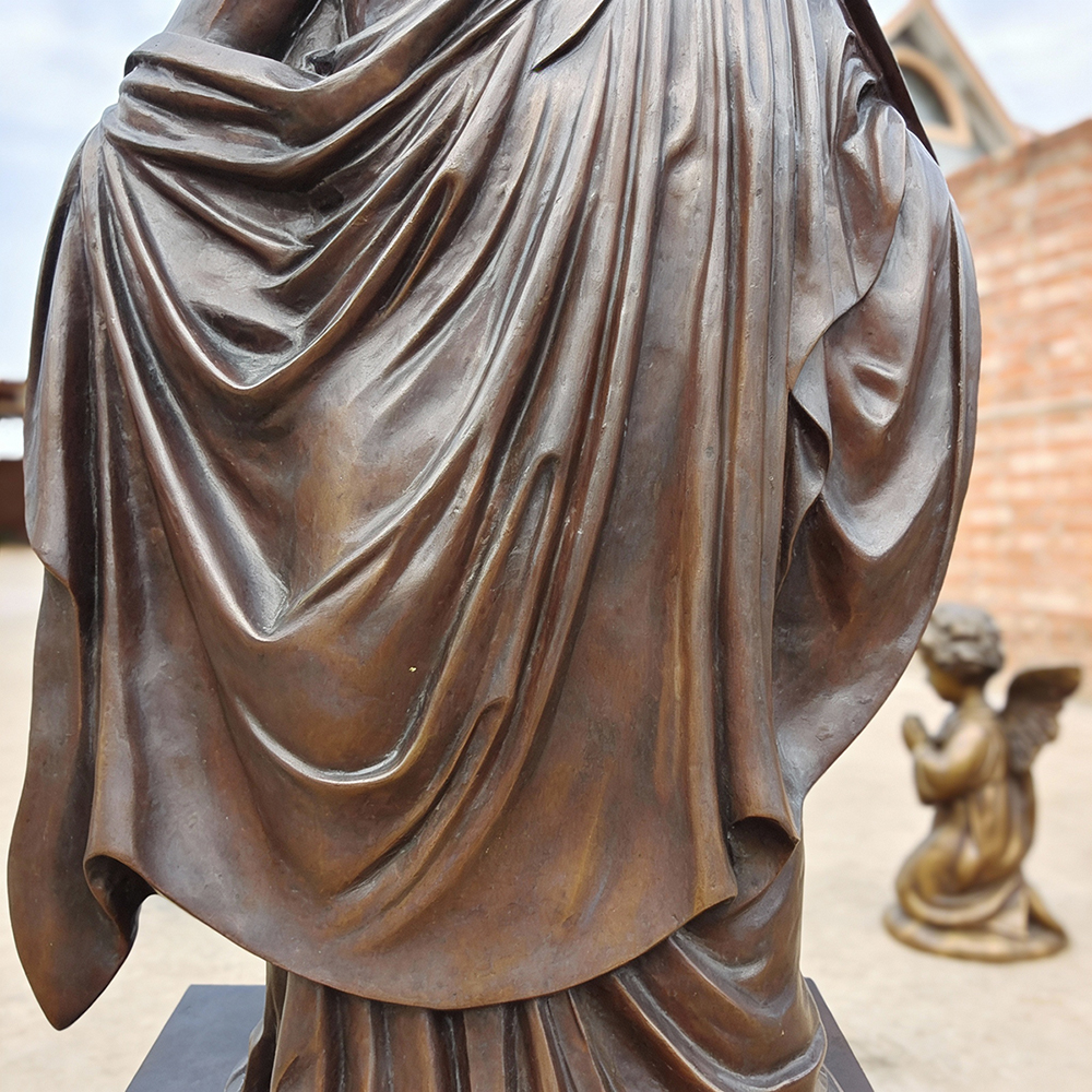 bronze Thorvaldsen Statue of Christ drapery detail