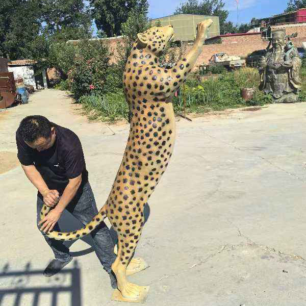 Cheetah Garden Statue