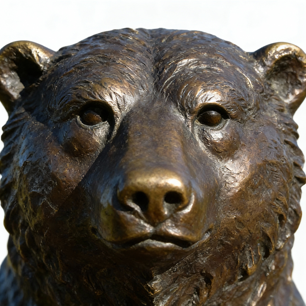 head details of Large Bear Lawn Ornaments
