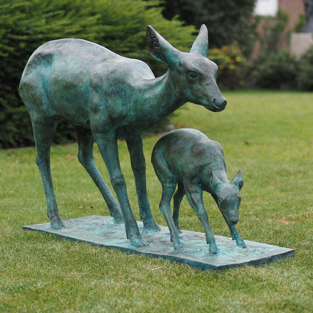 1-(7) Green patina doe and fawn garden statue