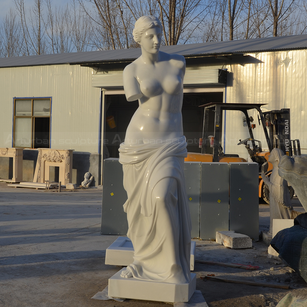 outdoor marble Venus Armless Statue