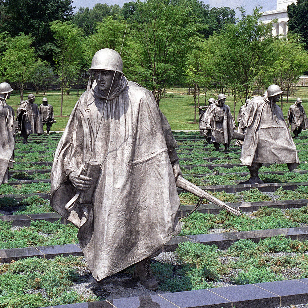 2-(7) Korean War military statues detail