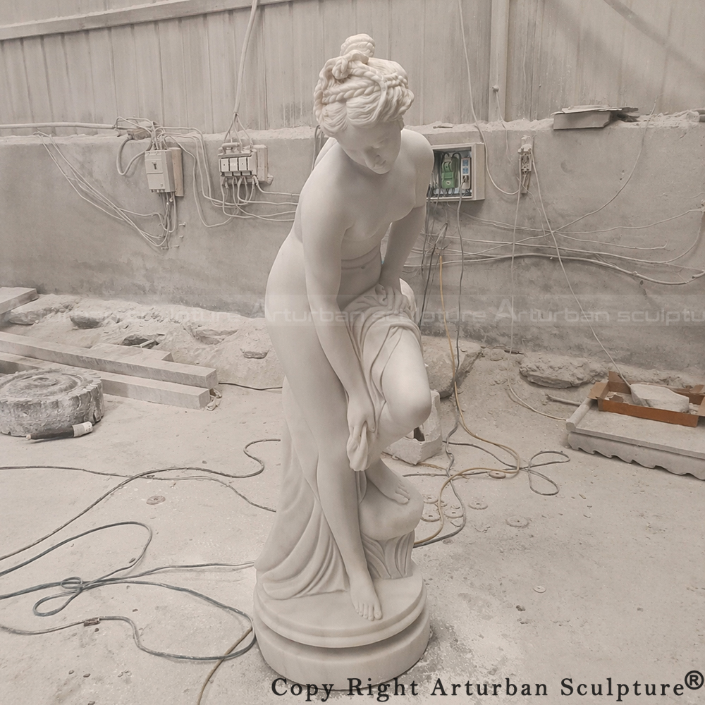 3 marble bathing Venus Aphrodite Statue