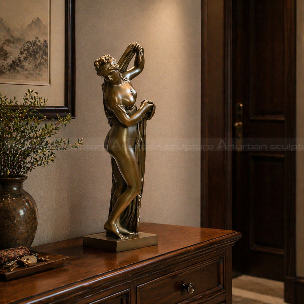 4.2 bronze Venus Aphrodite Callipyge indoor statue3