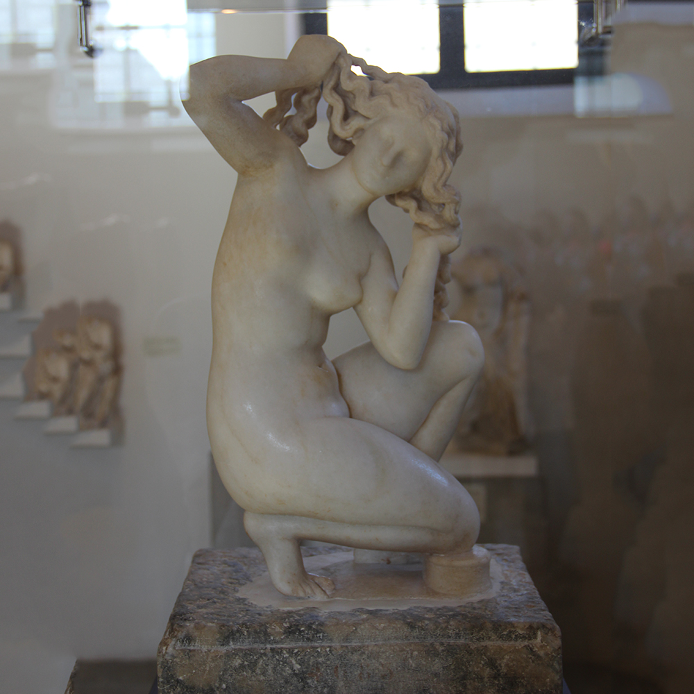 Greek Goddess Aphrodite of Rhodes marble statue wringing hair