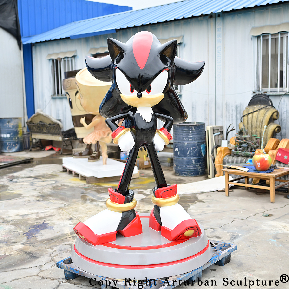 0 Shadow the Hedgehog Statue front view