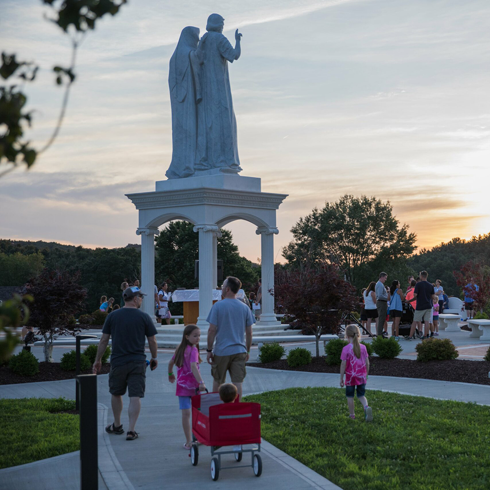 2.7 Large Holy Family Statue Prayer Site