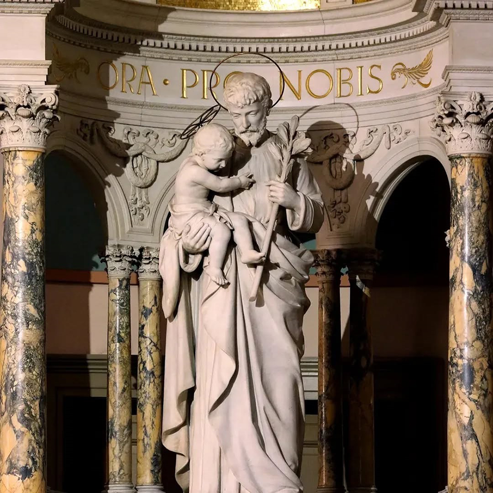8 Saint Joseph with Baby Jesus statue