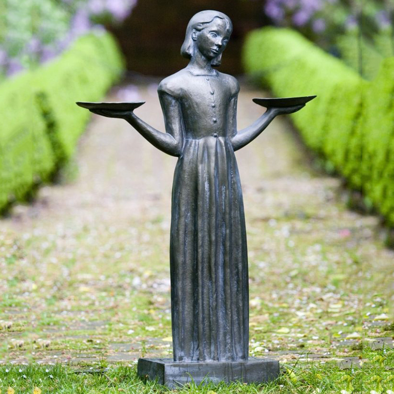 garden-little-wendy-statue