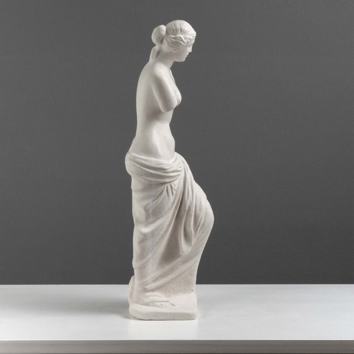 Classic Venus De Armless Statue marble