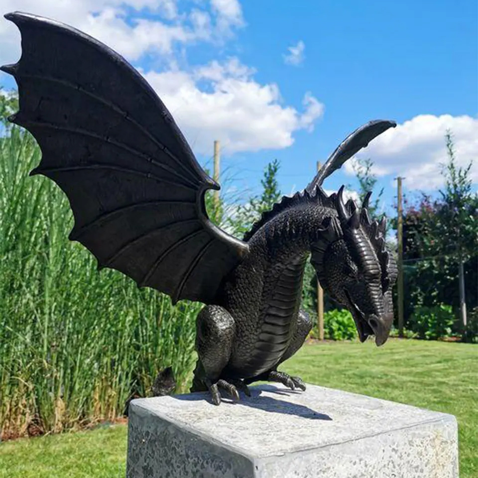 Crouching Dragon Pond Spitter with raised wings