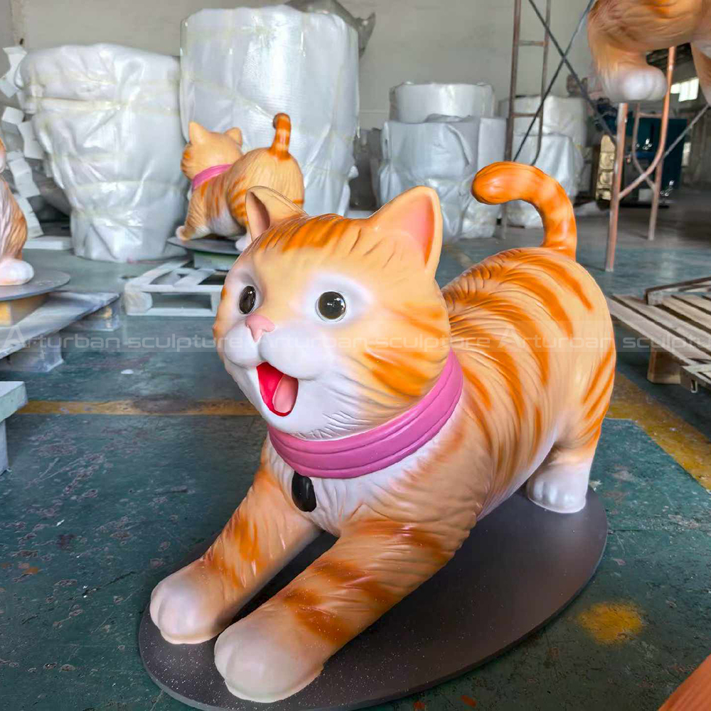 Cute Cat Sculpture fiberglasss playful crawling cat