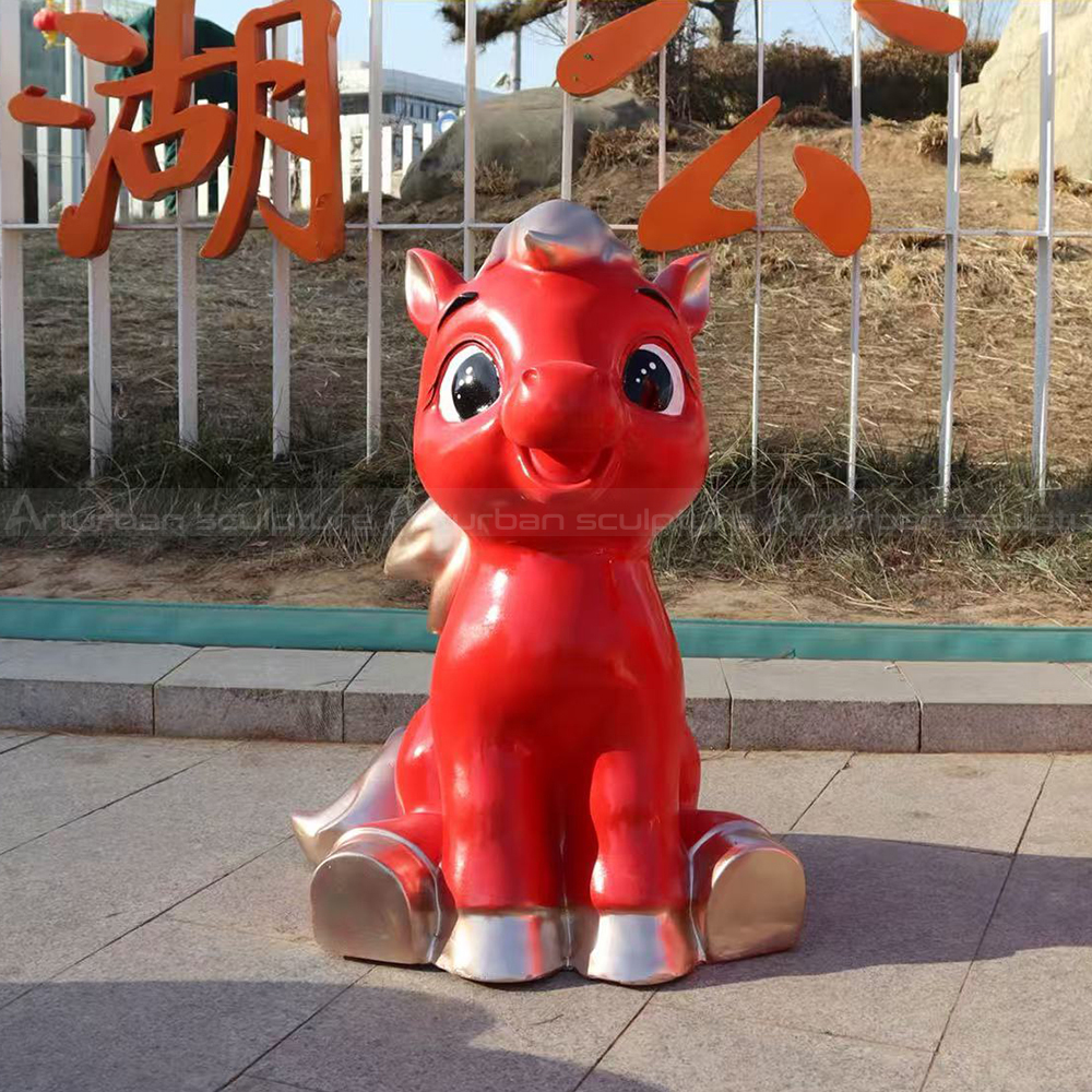 Front Cute Red Horse Sculpture in fiberglass