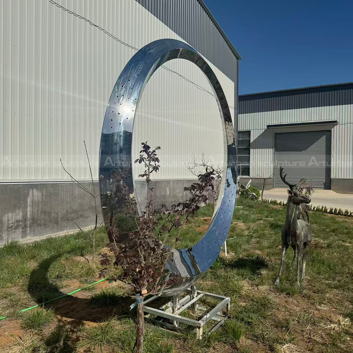 Mirror Ring Sculpture Décor stainless steel
